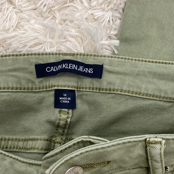 Calvin Klein Jeans- Light Army Green Color - Picture 6 of 6